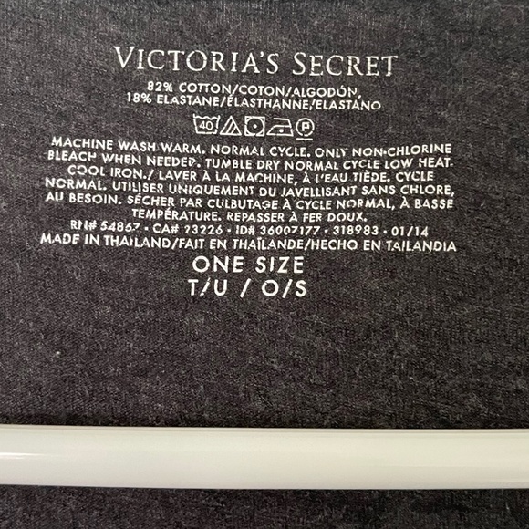 VICTORIA SECRET V-neck Tee - Picture 2 of 2